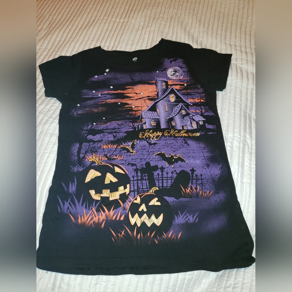 Halloween top size small